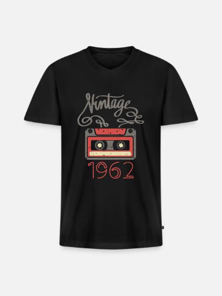 1962 Year of birth - Men's Premium Organic T-shirt with V-neck - black
