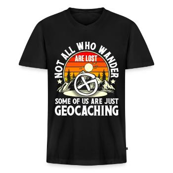 Geocache Geocaching Geocacher - Mannen Premium Bio T-shirt met V-hals - zwart - Voor - Nico (187cm)