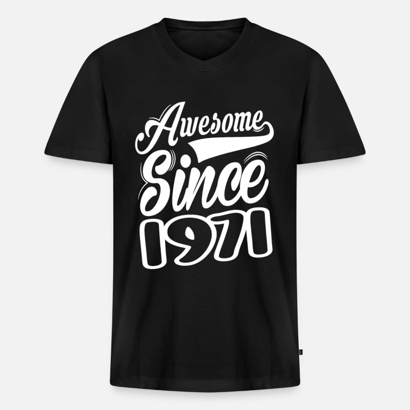 Awesome Since 1971 - Männer Premium Bio T-Shirt mit V-Ausschnitt - Schwarz