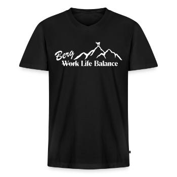 Berg Life Balance - Männer Premium Bio T-Shirt mit V-Ausschnitt - Schwarz - Vorne - Nico (187cm)