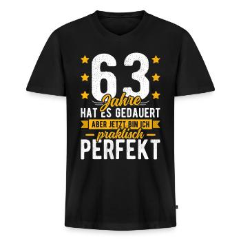 63 Geburtstag Mann 63er 63ter Ich bin 63 Jahre alt - Männer Premium Bio T-Shirt mit V-Ausschnitt - Schwarz - Vorne - Nico (187cm)