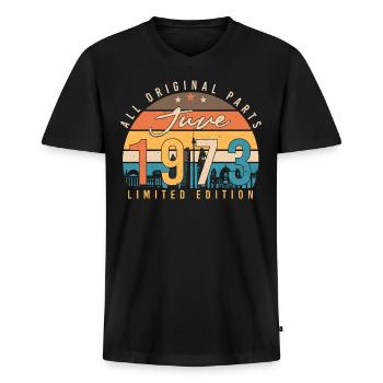 Juni 1973 Vintage - Männer Premium Bio T-Shirt mit V-Ausschnitt - Schwarz - Vorne - Nico (187cm)