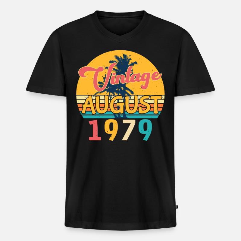 1979 August Retro - Männer Premium Bio T-Shirt mit V-Ausschnitt - Schwarz