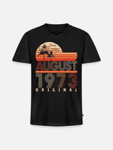 Retro 1973 August - Men's Premium Organic T-shirt with V-neck - black