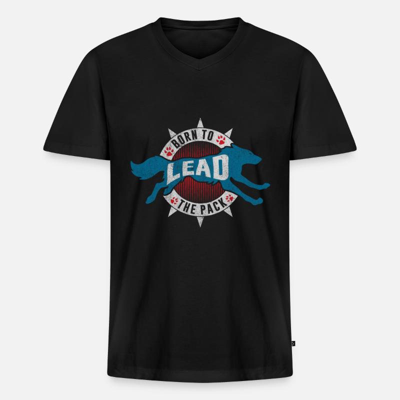 Wolf Wolfpack pack leader - Men's Premium Organic T-shirt with V-neck - black