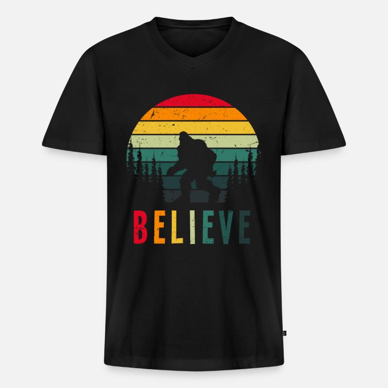 Retro Glaube Bigfoot - Männer Premium Bio T-Shirt mit V-Ausschnitt - Schwarz