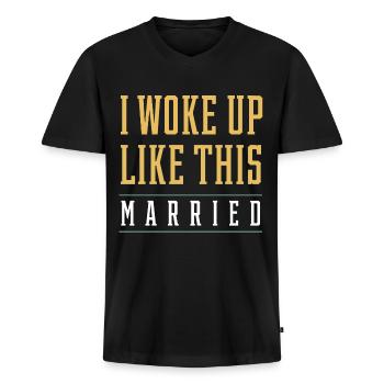I Woke up Like This Married - Boyfriend Funny Gift - Men's Premium Organic T-shirt with V-neck - black - Front - Nico (187cm)