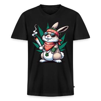 Un lapin hippie qui fume un joint de cannabis - T-shirt encolure en V Premium bio Homme - noir - Devant - Nico (187cm)