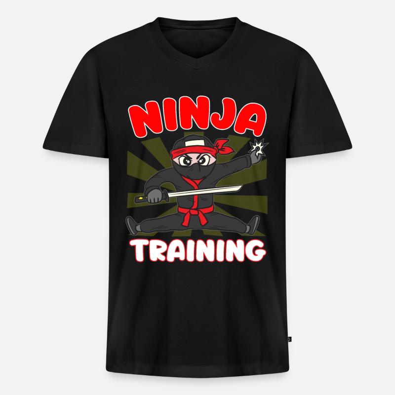 NINJA IN TRAINING - Männer Premium Bio T-Shirt mit V-Ausschnitt - Schwarz