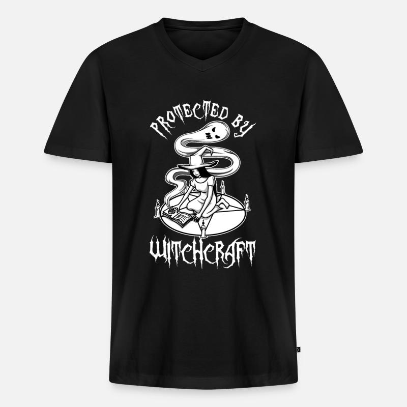 Protected By Witchcraft - Männer Premium Bio T-Shirt mit V-Ausschnitt - Schwarz