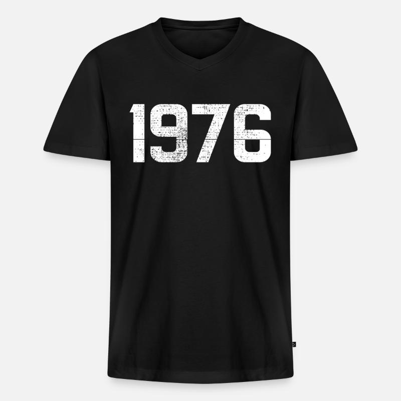 1976 - Männer Premium Bio T-Shirt mit V-Ausschnitt - Schwarz