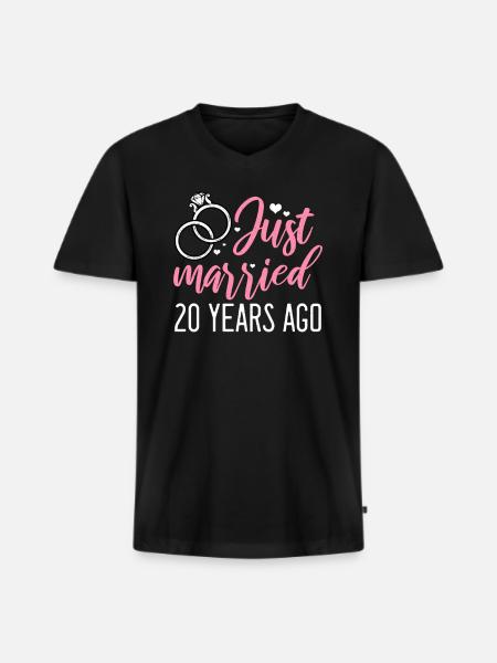 20-year wedding anniversary - Men's Premium Organic T-shirt with V-neck - black