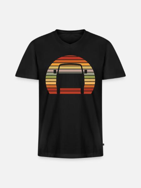 Retro Sunset classic Car - Männer Premium Bio T-Shirt mit V-Ausschnitt - Schwarz
