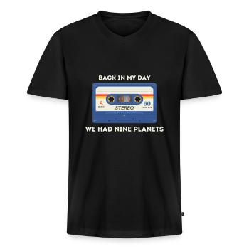 Retro -sarkastisches Alter Spruch - Männer Premium Bio T-Shirt mit V-Ausschnitt - Schwarz - Vorne - Nico (187cm)