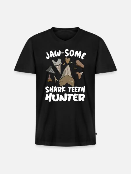 Jaw-Some Shark Teeth Hunter Shark Tooth Collector - Men's Premium Organic T-shirt with V-neck - black