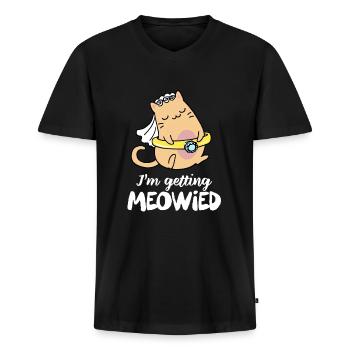 Cat with wedding ring - funny wedding gift - Men's Premium Organic T-shirt with V-neck - black - Front - Nico (187cm)