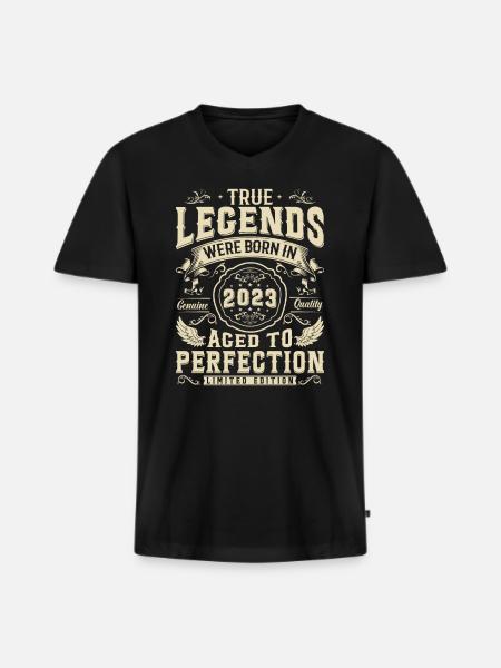 Legendary 2023 Birthday - Men's Premium Organic T-shirt with V-neck - black