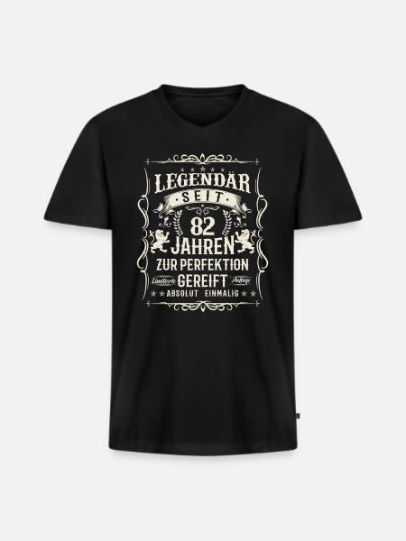 Legende seit 82 Jahre - Männer Premium Bio T-Shirt mit V-Ausschnitt - Schwarz