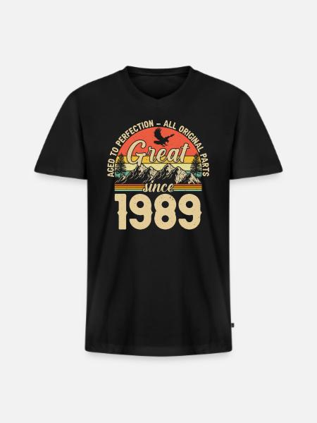 1989 - A legendary year - Men's Premium Organic T-shirt with V-neck - black