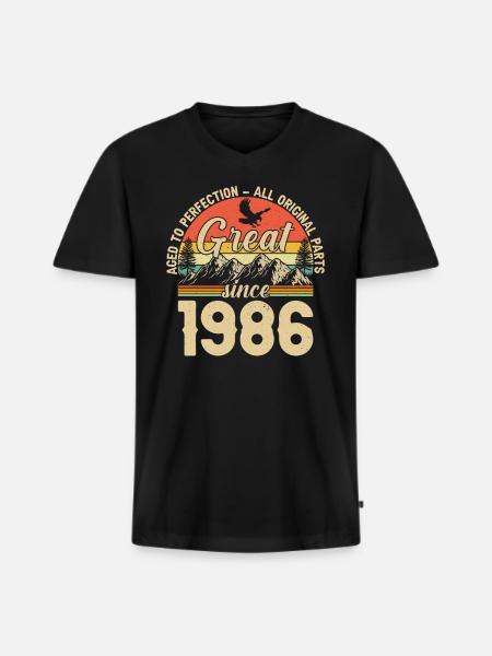 1986 - A legendary year - Men's Premium Organic T-shirt with V-neck - black