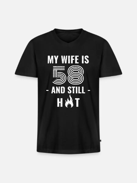 58 years birthday wife gift - Men's Premium Organic T-shirt with V-neck - black