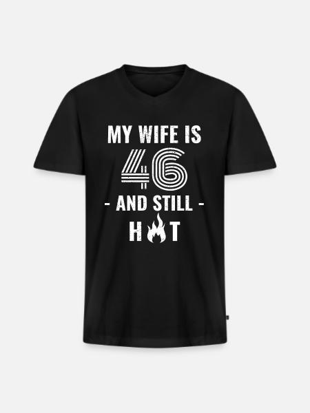 46 years birthday wife gift - Men's Premium Organic T-shirt with V-neck - black