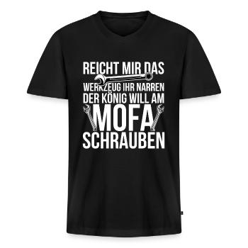 Reicht mir das Werkzeug Lustiger Mofa Spruch - Männer Premium Bio T-Shirt mit V-Ausschnitt - Schwarz - Vorne - Nico (187cm)