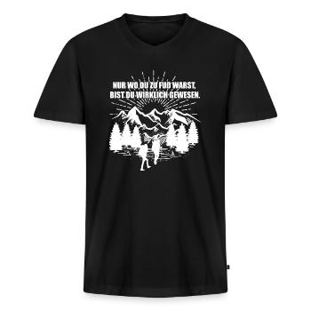 Nur wo du zu Fuß warst | Wandern Geschenkidee - Männer Premium Bio T-Shirt mit V-Ausschnitt - Schwarz - Vorne - Nico (187cm)