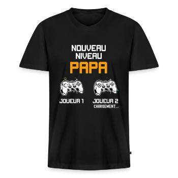 Nouveau niveau Papa annonce naissance - T-shirt encolure en V Premium bio Homme - noir - Devant - Nico (187cm)