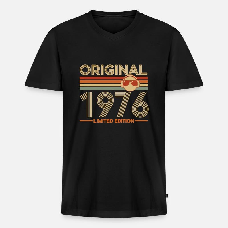 1976 - Männer Premium Bio T-Shirt mit V-Ausschnitt - Schwarz