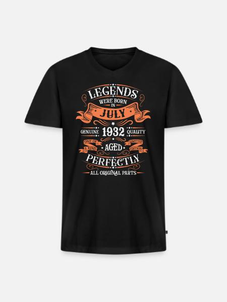 July 1932 Birthday Man - Men's Premium Organic T-shirt with V-neck - black