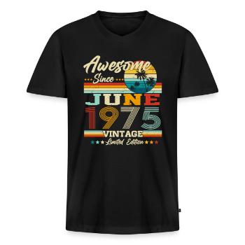 Vintage Juin 1975 Vintage Rétro Anniversaire - T-shirt encolure en V Premium bio Homme - noir - Devant - Nico (187cm)