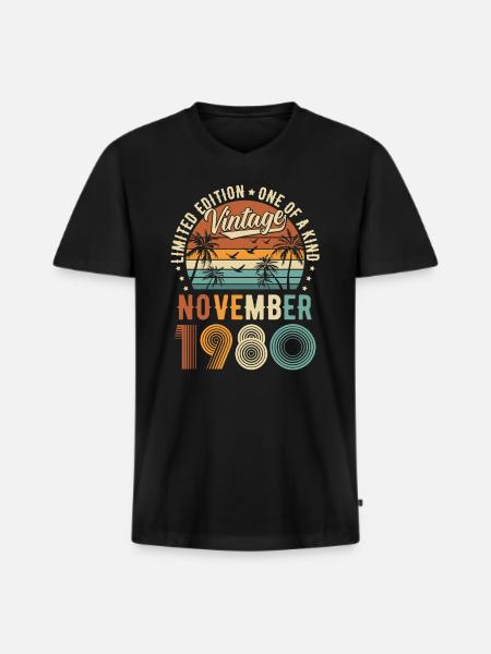 Limited Edition november 1980 verjaardagscadeau - Mannen Premium Bio T-shirt met V-hals - zwart