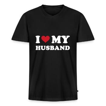 I Heart My Husband - Men's Premium Organic T-shirt with V-neck - black - Front - Nico (187cm)