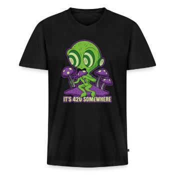 C’est 420 Somewhere Cannabis Weed Smoking THC Ganja - T-shirt encolure en V Premium bio Homme - noir - Devant - Nico (187cm)