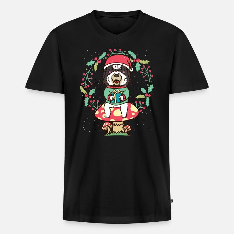 Sheepadoodle Hund Auf Pilz Weihnachtskranz - Männer Premium Bio T-Shirt mit V-Ausschnitt - Schwarz
