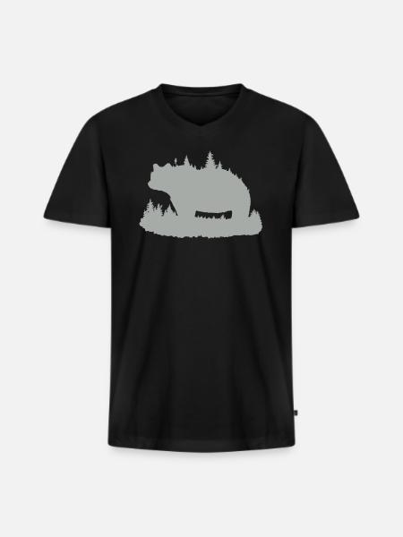 Brown bear in nature. - Men's Premium Organic T-shirt with V-neck - black
