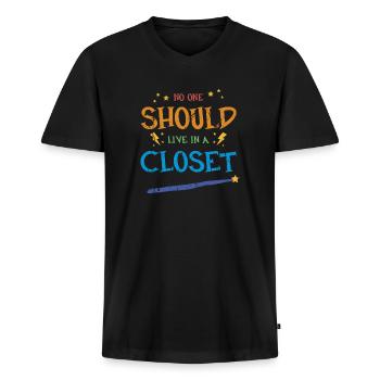 No One Should Live In A Closet - LGBTQ Equality - Men's Premium Organic T-shirt with V-neck - black - Front - Nico (187cm)