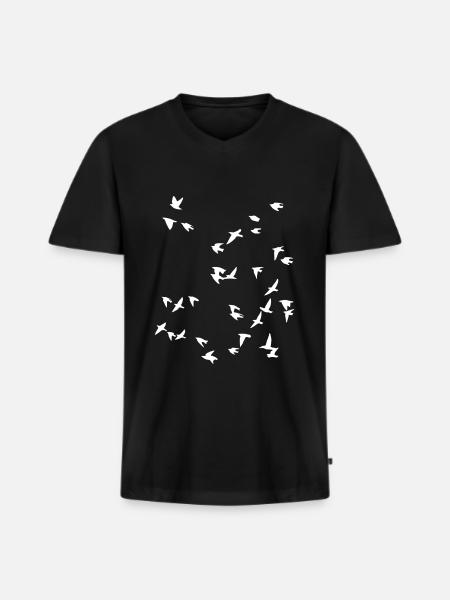 Bird flock flies - Men's Premium Organic T-shirt with V-neck - black
