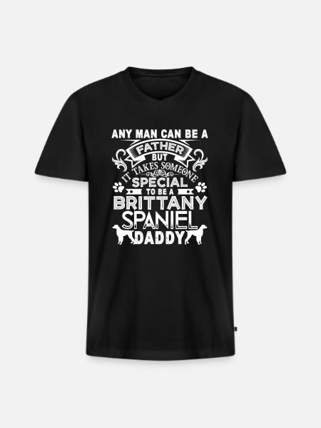Proud Brittany Spaniel Daddy - Men's Premium Organic T-shirt with V-neck - black