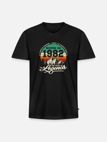 Legenden werden 1982 geboren - Männer Premium Bio T-Shirt mit V-Ausschnitt - Schwarz