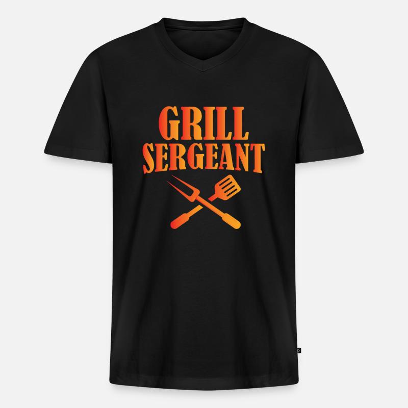 Grill Sergeant - Männer Premium Bio T-Shirt mit V-Ausschnitt - Schwarz