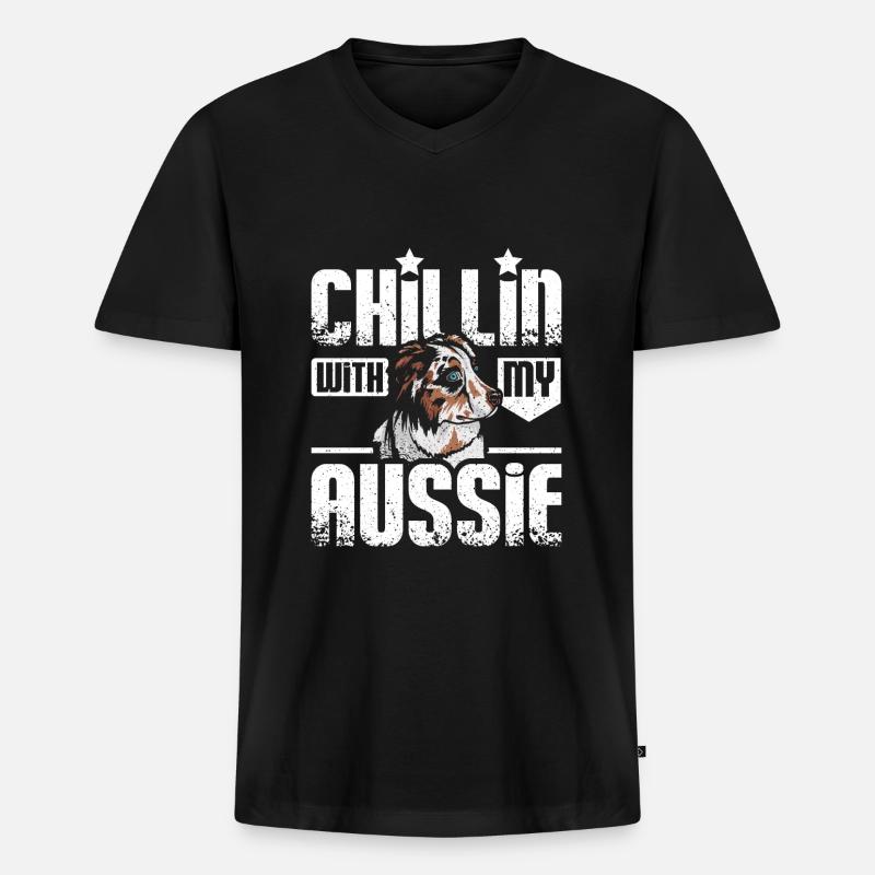 Chillin with my aussie - Männer Premium Bio T-Shirt mit V-Ausschnitt - Schwarz