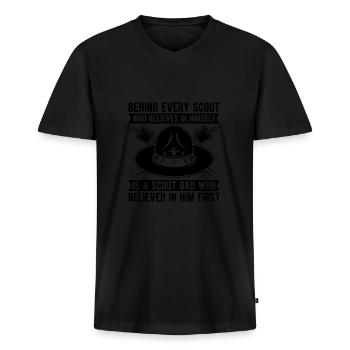 Pfadfinder - Männer Premium Bio T-Shirt mit V-Ausschnitt - Schwarz - Vorne - Nico (187cm)