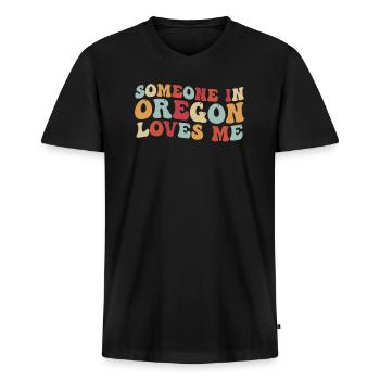 Quelqu’un dans l’Oregon m’aime - T-shirt encolure en V Premium bio Homme - noir - Devant - Nico (187cm)