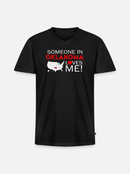 Someone In Oklahoma Loves Me - Men's Premium Organic T-shirt with V-neck - black
