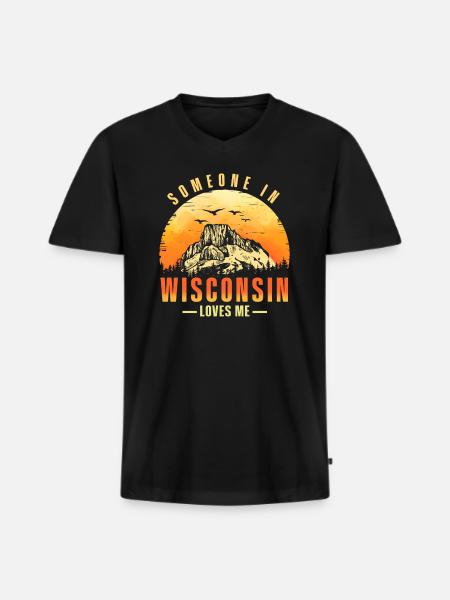 Someone In Wisconsin Loves Me - Men's Premium Organic T-shirt with V-neck - black
