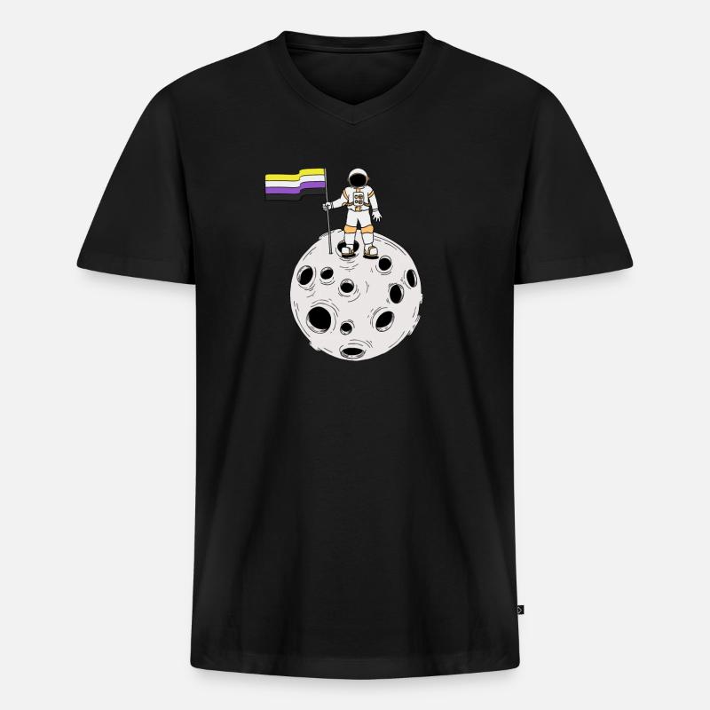Nonbinary-Astronaut auf dem Mond Nonbinary-Flagge - Männer Premium Bio T-Shirt mit V-Ausschnitt - Schwarz