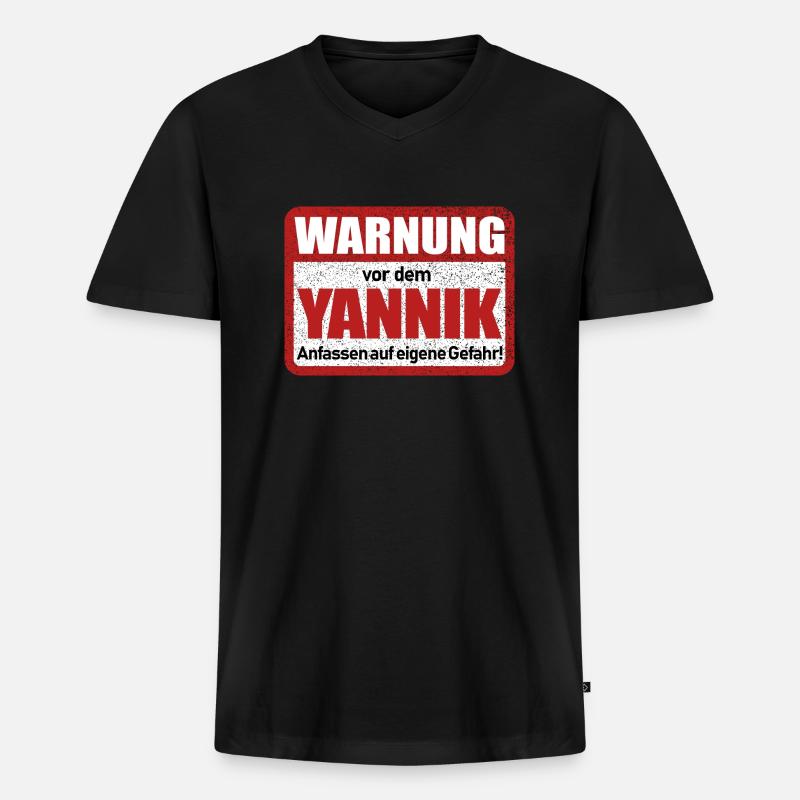 Yannik Name Lustiges Warnschild - Männer Premium Bio T-Shirt mit V-Ausschnitt - Schwarz