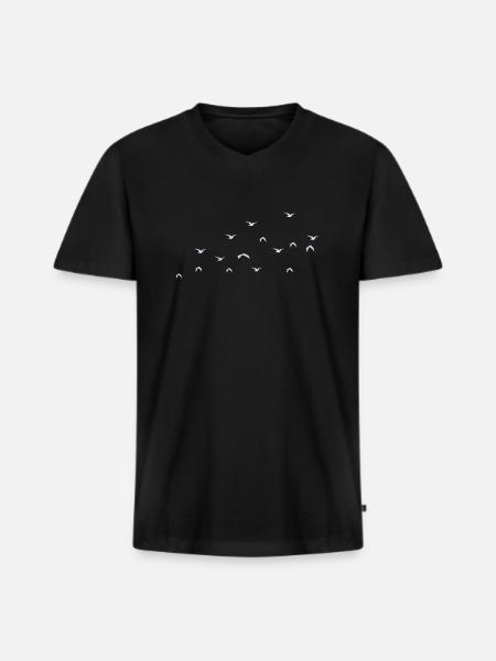 Bird flight south gift idea - Men's Premium Organic T-shirt with V-neck - black